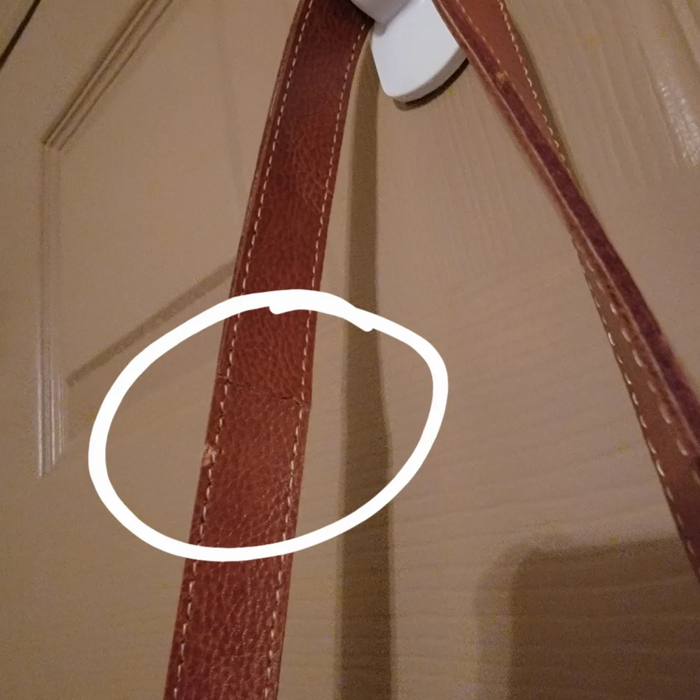 Monte Carlo Di Filanti Crossbody Bucket Bag. - Picture 10 of 11